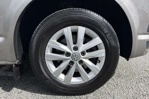 DG18WFF Volkswagen California 2.0 TDI BlueMotion Tech Beach DSG Euro 6 (s/s) 4dr Thumbnail #11