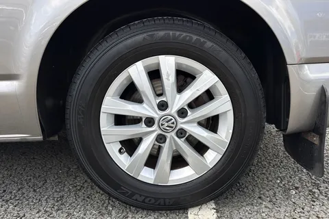 DG18WFF Volkswagen California 2.0 TDI BlueMotion Tech Beach DSG Euro 6 (s/s) 4dr Thumbnail #12