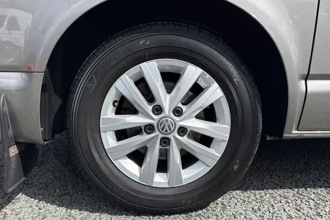 DG18WFF Volkswagen California 2.0 TDI BlueMotion Tech Beach DSG Euro 6 (s/s) 4dr Thumbnail #14