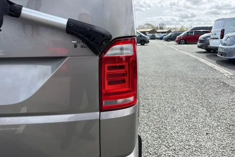 DG18WFF Volkswagen California 2.0 TDI BlueMotion Tech Beach DSG Euro 6 (s/s) 4dr Thumbnail #27