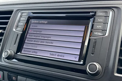 DG18WFF Volkswagen California 2.0 TDI BlueMotion Tech Beach DSG Euro 6 (s/s) 4dr Thumbnail #54