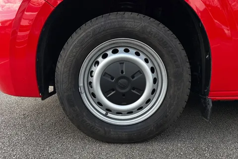 DA26GUK Volkswagen Transporter 2.0 TDI 110 Commerce Plus Van Thumbnail #13