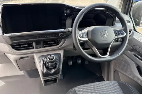 MF26ETX Volkswagen Transporter SWB 110PS MANUAL Thumbnail #13