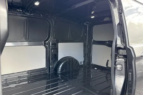 MF26ETX Volkswagen Transporter SWB 110PS MANUAL Thumbnail #14