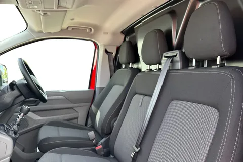 DA26GUK Volkswagen Transporter 2.0 TDI 110 Commerce Plus Van Thumbnail #16