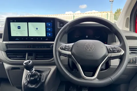 DA26GUK Volkswagen Transporter 2.0 TDI 110 Commerce Plus Van Thumbnail #18