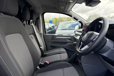 MF26ETX Volkswagen Transporter SWB 110PS MANUAL Thumbnail #21