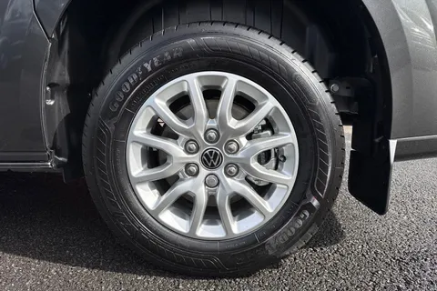 MF26ETX Volkswagen Transporter SWB 110PS MANUAL Thumbnail #23