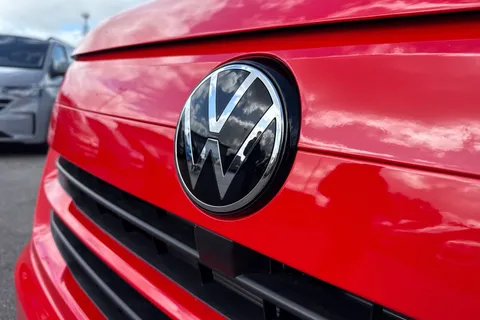 DA26GUK Volkswagen Transporter 2.0 TDI 110 Commerce Plus Van Thumbnail #29