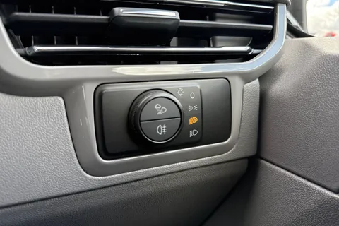 MF26ETX Volkswagen Transporter SWB 110PS MANUAL Thumbnail #35