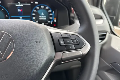 MF26ETX Volkswagen Transporter SWB 110PS MANUAL Thumbnail #37