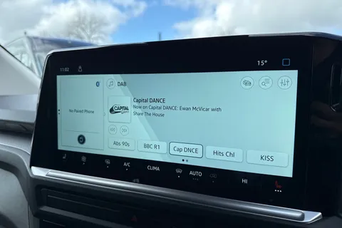 MF26ETX Volkswagen Transporter SWB 110PS MANUAL Thumbnail #40