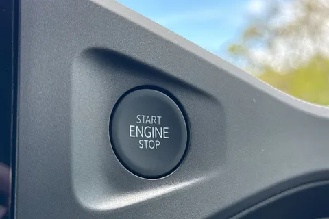 DA26GUK Volkswagen Transporter 2.0 TDI 110 Commerce Plus Van Thumbnail #42