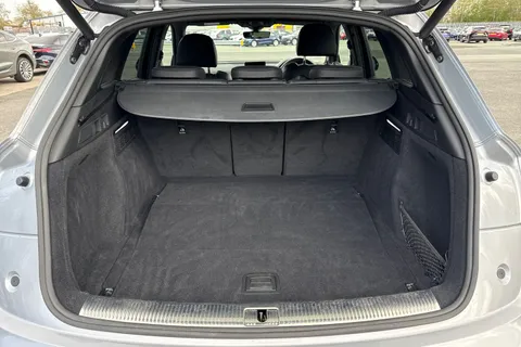 SV20WYK Audi Q5 Black Edition 40 TDI quattro 190 PS S tronic Thumbnail #8