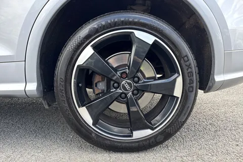 SV20WYK Audi Q5 Black Edition 40 TDI quattro 190 PS S tronic Thumbnail #13