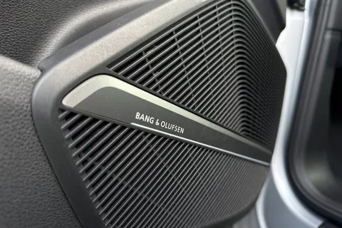 SV20WYK Audi Q5 Black Edition 40 TDI quattro 190 PS S tronic Thumbnail #45