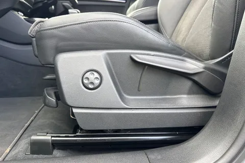 SV20WYK Audi Q5 Black Edition 40 TDI quattro 190 PS S tronic Thumbnail #46