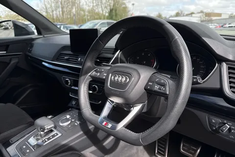 SV20WYK Audi Q5 Black Edition 40 TDI quattro 190 PS S tronic Thumbnail #49