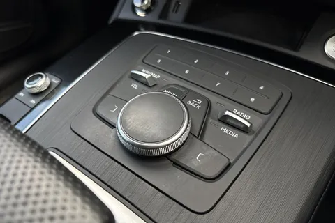 SV20WYK Audi Q5 Black Edition 40 TDI quattro 190 PS S tronic Thumbnail #52