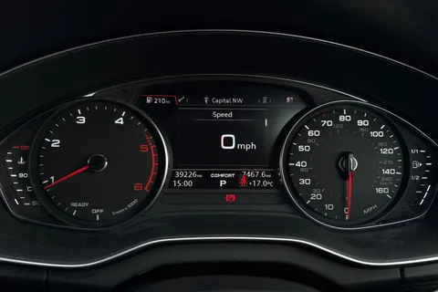 SV20WYK Audi Q5 Black Edition 40 TDI quattro 190 PS S tronic Thumbnail #59