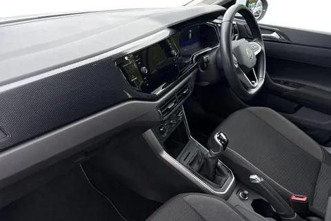 SL22EKT Volkswagen Taigo 1.0 TSI Life Euro 6 (s/s) 5dr Thumbnail #10