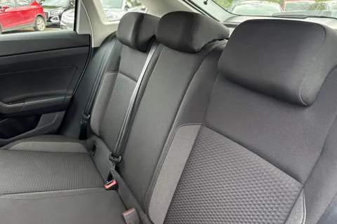 SL22EKT Volkswagen Taigo 1.0 TSI Life Euro 6 (s/s) 5dr Thumbnail #15