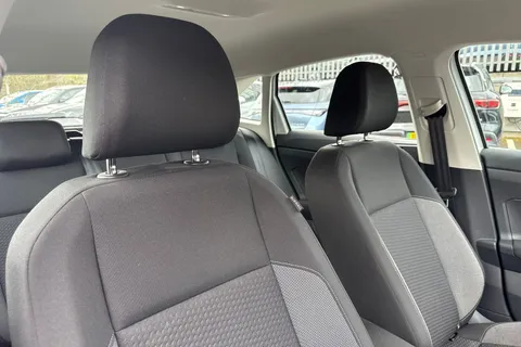 SL22EKT Volkswagen Taigo 1.0 TSI Life Euro 6 (s/s) 5dr Thumbnail #22