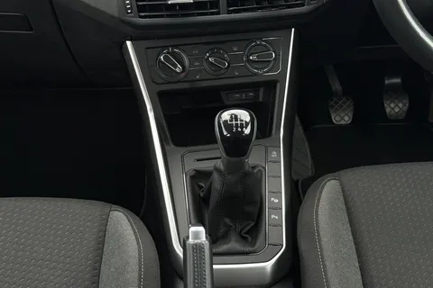 SL22EKT Volkswagen Taigo 1.0 TSI Life Euro 6 (s/s) 5dr Thumbnail #26