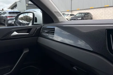 SL22EKT Volkswagen Taigo 1.0 TSI Life Euro 6 (s/s) 5dr Thumbnail #42