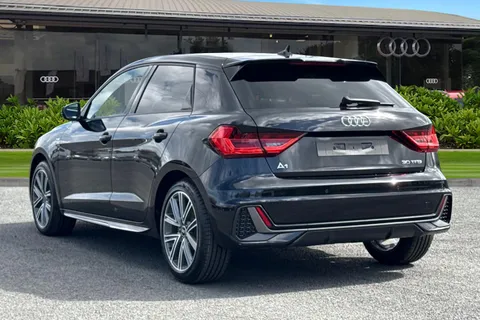  Audi A1 1.0 TFSI 30 S line Sportback Euro 6 (s/s) 5dr Thumbnail #3