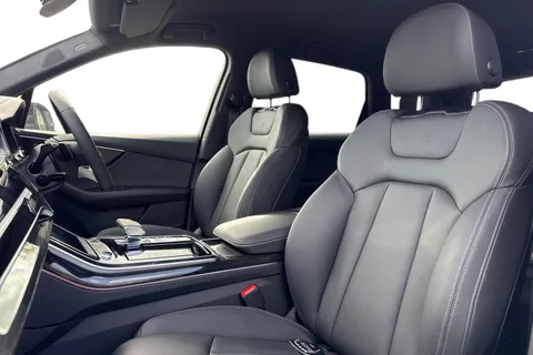  Audi Q7 3.0 TDI V6 Black Edition Tiptronic quattro Euro 6 (s/s) 5dr Thumbnail #16