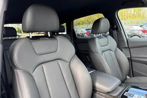  Audi Q7 3.0 TDI V6 Black Edition Tiptronic quattro Euro 6 (s/s) 5dr Thumbnail #24