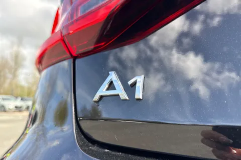  Audi A1 1.0 TFSI 30 S line Sportback Euro 6 (s/s) 5dr Thumbnail #34