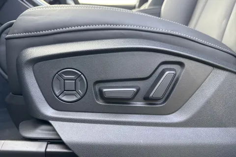  Audi Q7 3.0 TDI V6 Black Edition Tiptronic quattro Euro 6 (s/s) 5dr Thumbnail #44