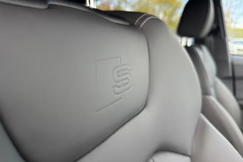  Audi Q7 3.0 TDI V6 Black Edition Tiptronic quattro Euro 6 (s/s) 5dr Thumbnail #48