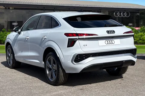  Audi Q3 1.5 TFSI S line Sportback S Tronic Euro 6 (s/s) 5dr Thumbnail #3