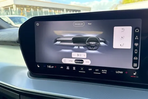  Audi Q3 1.5 TFSI S line Sportback S Tronic Euro 6 (s/s) 5dr Thumbnail #22