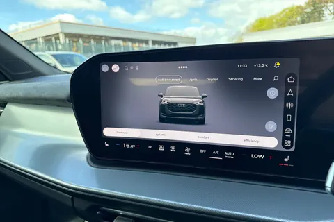  Audi Q3 1.5 TFSI S line Sportback S Tronic Euro 6 (s/s) 5dr Thumbnail #37