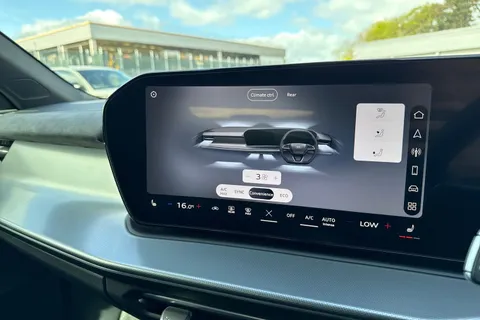  Audi Q3 1.5 TFSI S line Sportback S Tronic Euro 6 (s/s) 5dr Thumbnail #44