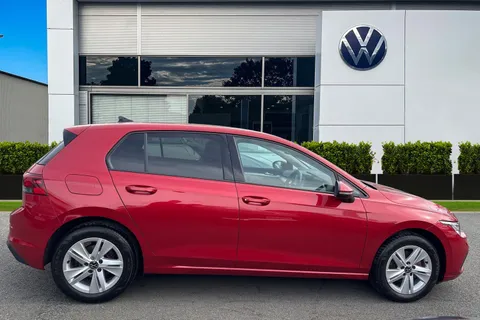 DG23JZT Volkswagen Golf 1.0 TSI Life 5dr Thumbnail #4