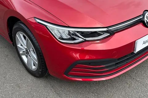 DG23JZT Volkswagen Golf 1.0 TSI Life 5dr Thumbnail #10