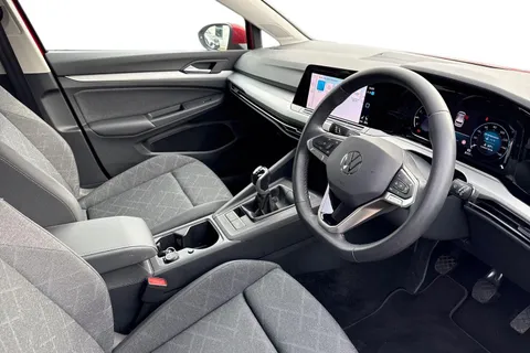 DG23JZT Volkswagen Golf 1.0 TSI Life 5dr Thumbnail #15