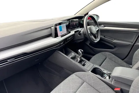 DG23JZT Volkswagen Golf 1.0 TSI Life 5dr Thumbnail #16