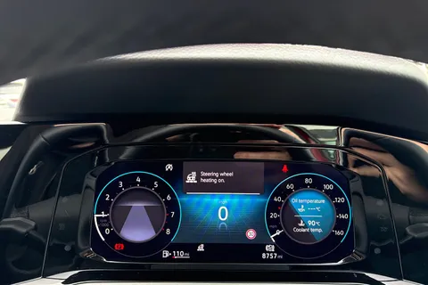 DG23JZT Volkswagen Golf 1.0 TSI Life 5dr Thumbnail #26