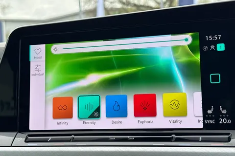 DG23JZT Volkswagen Golf 1.0 TSI Life 5dr Thumbnail #30