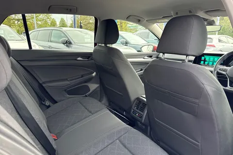 DG23JZT Volkswagen Golf 1.0 TSI Life 5dr Thumbnail #37