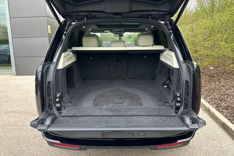 DL75ZHW Land Rover Range Rover 3.0 D300 MHEV Edition SUV 5dr Diesel Auto 4WD Euro 6 (s/s) (300 ps) Thumbnail #12