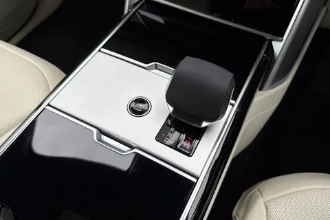 DL75ZHW Land Rover Range Rover 3.0 D300 MHEV Edition SUV 5dr Diesel Auto 4WD Euro 6 (s/s) (300 ps) Thumbnail #15