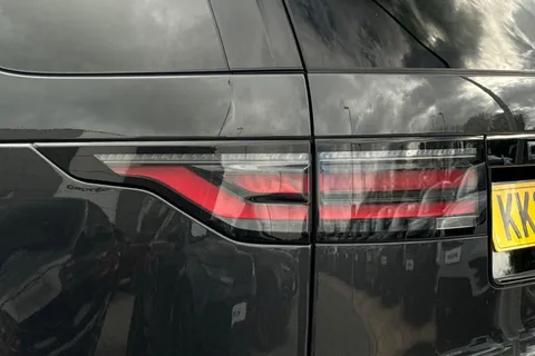 20 of 51 for Land Rover Discovery 3.0 D350 Dynamic HSE 5dr