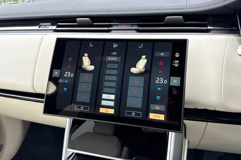 DL75ZHW Land Rover Range Rover 3.0 D300 MHEV Edition SUV 5dr Diesel Auto 4WD Euro 6 (s/s) (300 ps) Thumbnail #24